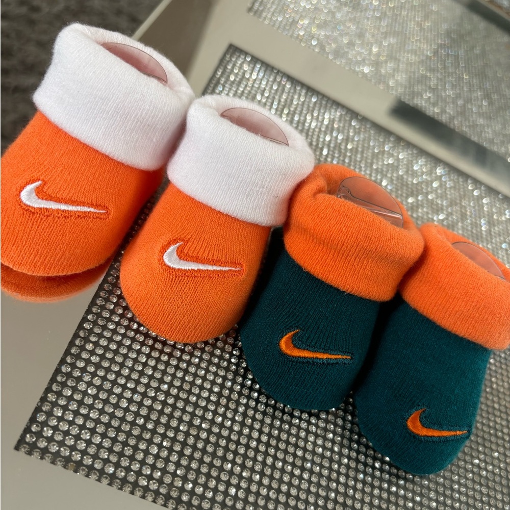 Double Pack Nike New Born Booties